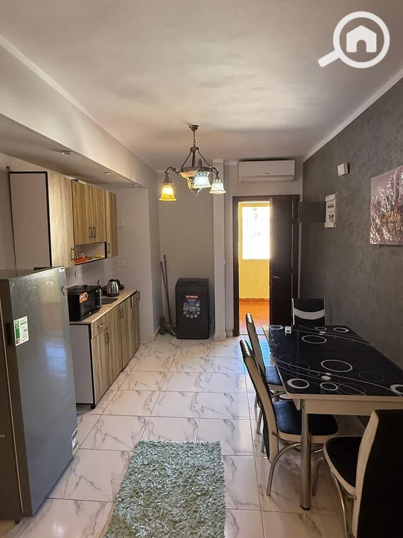 10 2e08f516-507a-4883-9ba4-66e96f04e3d7. jpeg