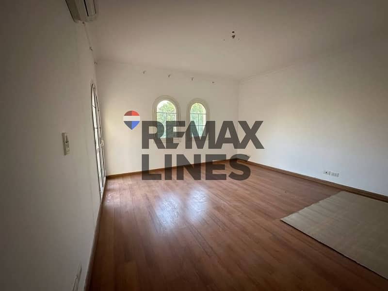 7 847cdff8-1d6f-4b82-8dd8-e77da125613c. jpg