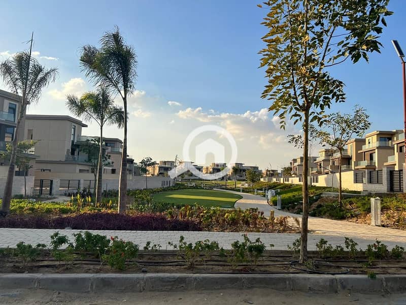 3 0f810373-2b6f-4502-9074-a418de464fdf. JPG