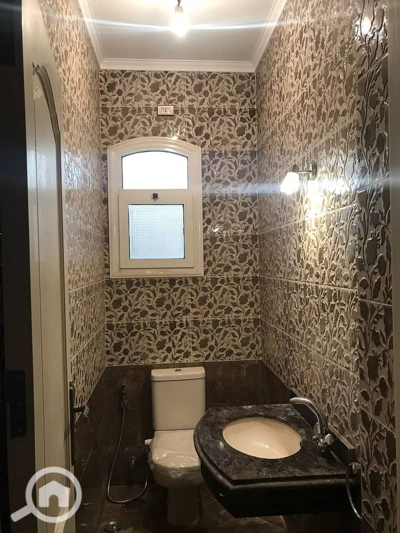 6 be72735e-db09-4bbd-aee5-fc222e10c48a. jpg