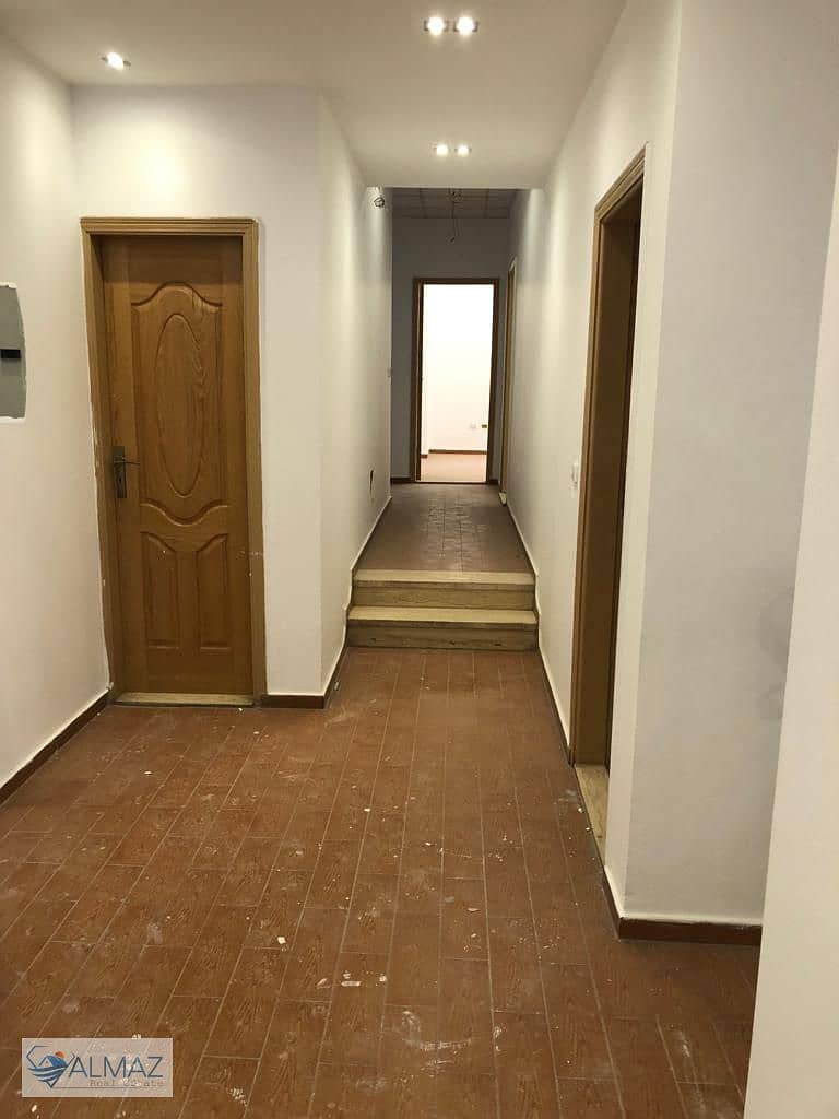 2 WhatsApp Image 2025-10-18 at 1.25. 39 PM (1). jpeg