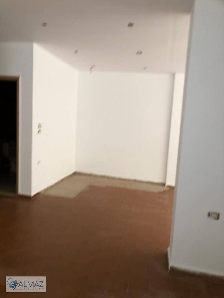 29 WhatsApp Image 2025-10-18 at 1.25. 46 PM (2). jpeg