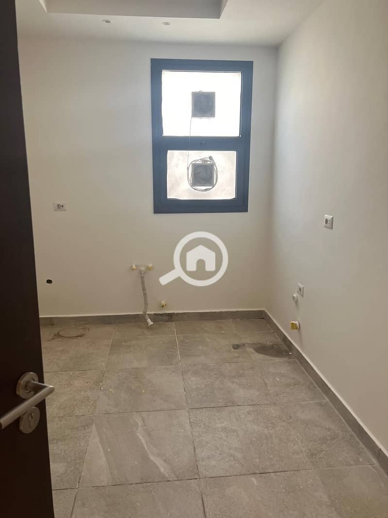 11 WhatsApp Image 2025-11-23 at 4.45. 10 PM (1). jpeg