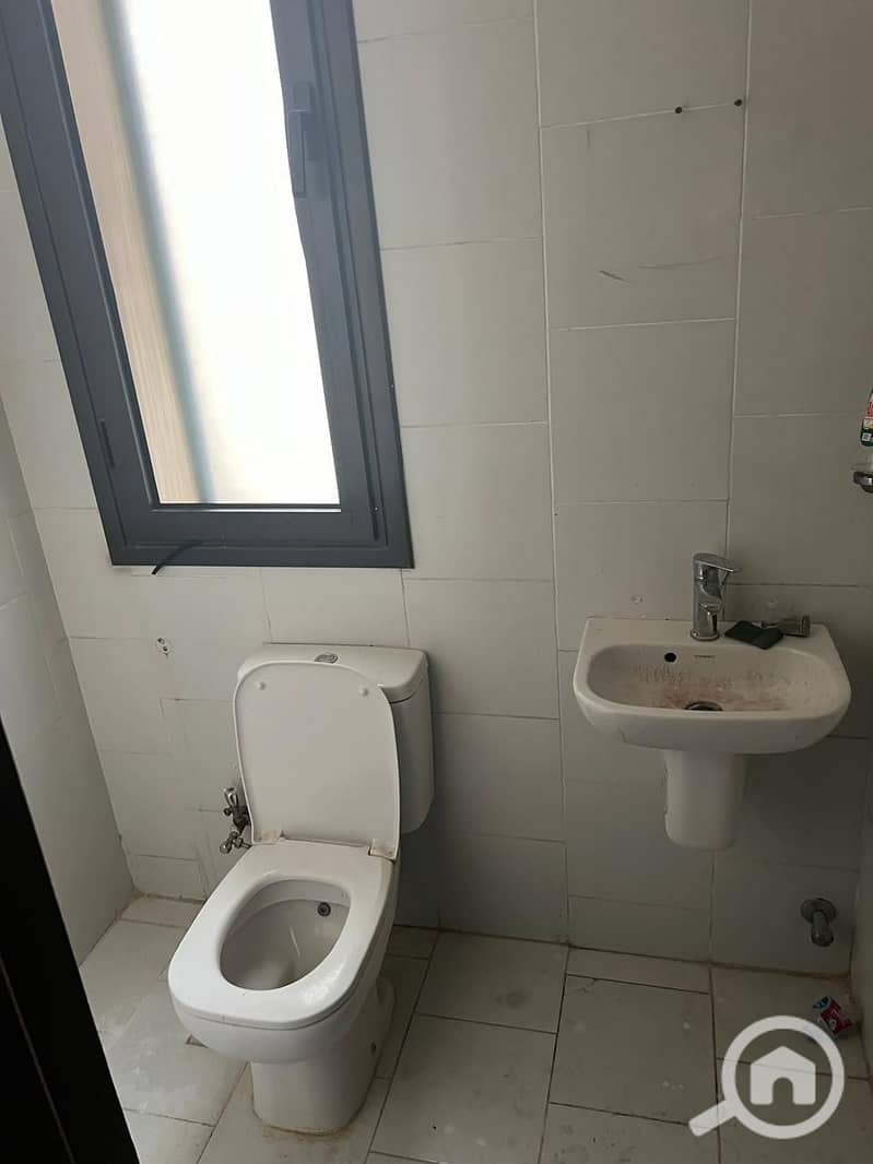 32 WhatsApp Image 2025-11-23 at 4.45. 03 PM (3). jpeg