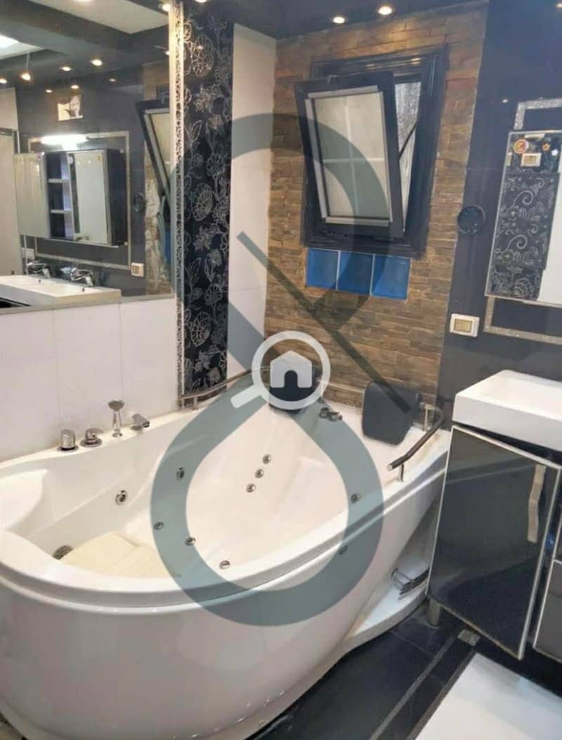 13 PHOTO-2025-11-23-16-32-10 11. jpeg