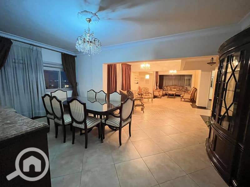 4 62c25ae7-eda1-40b6-bcd7-f9207400618e. jpeg