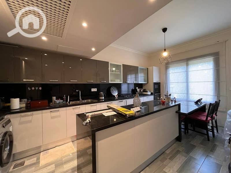 6 518093962_2904573183080091_95944436220835526_n. jpg