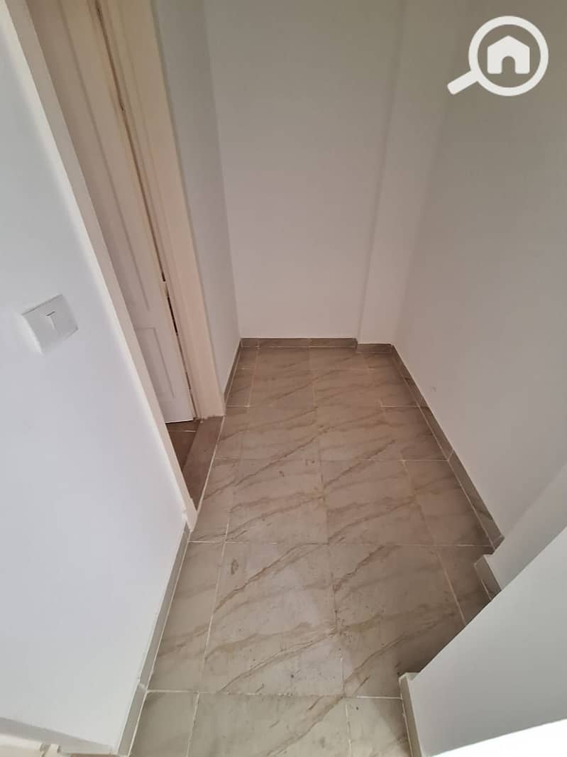 8 2e6b2937-fd7b-4fd6-9996-39e294c0ab56. jpeg