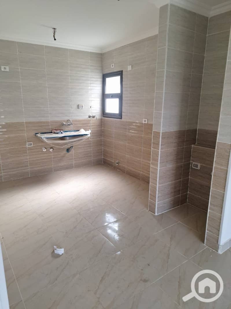 10 7a75670e-5427-4222-a8b4-0ac38846a7a8. jpeg