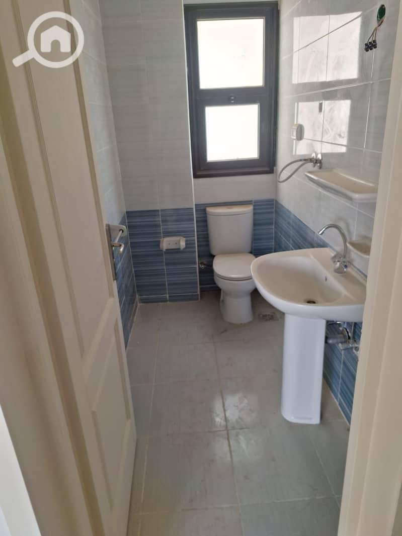 13 9d465343-0cc3-4ead-b19b-c5560f939ed7. jpeg