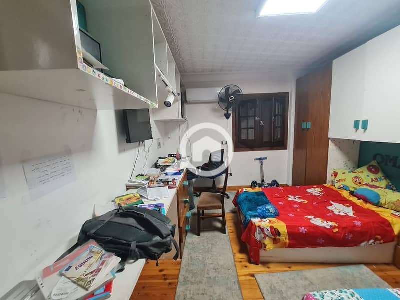 4 40d6bfb1-b0d8-48e0-ae75-3ca15e42933f. jpeg