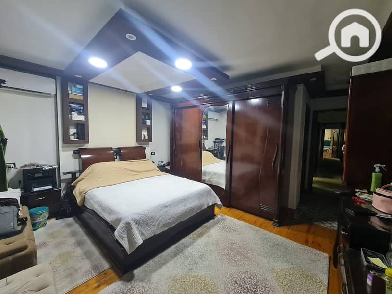 5 ccef8ed7-4d87-4ad6-8194-34363a126c8f. jpeg