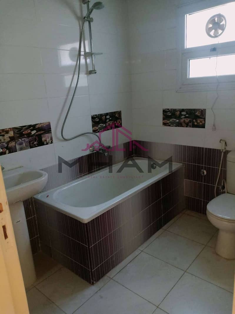 4 photo_6039640641966377814_y. jpg