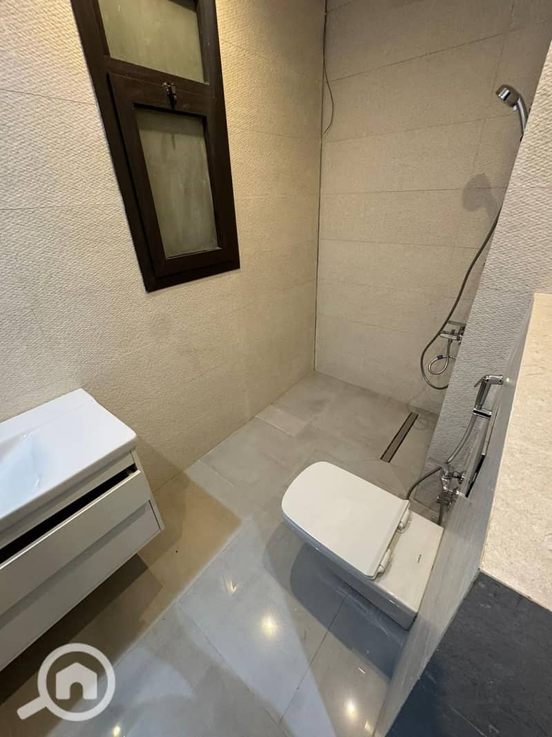 9 WhatsApp Image 2025-11-23 at 17.25. 56_c113506a. jpg