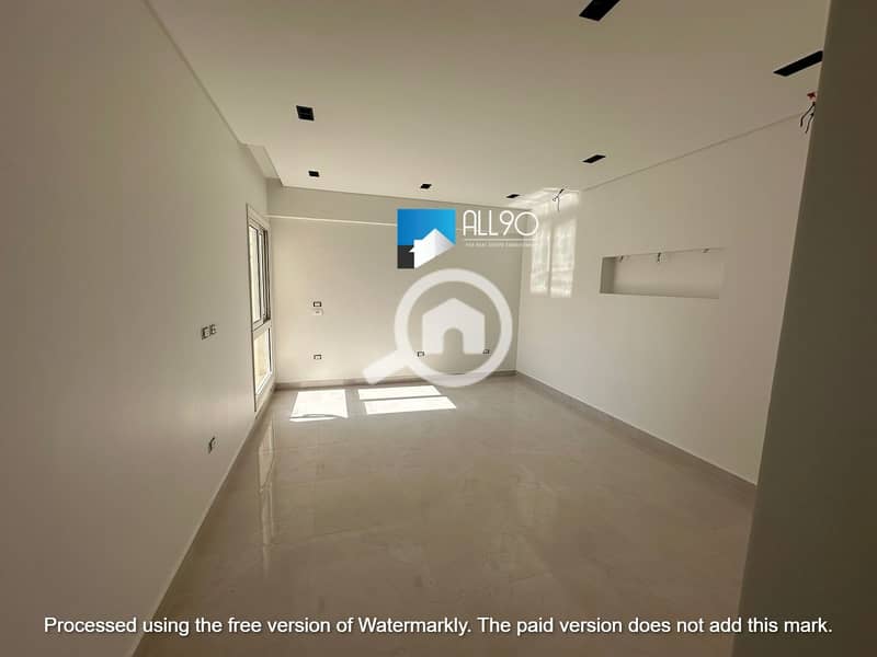 5 WhatsApp Image 2025-11-23 at 2.05. 48 PM (1). jpeg