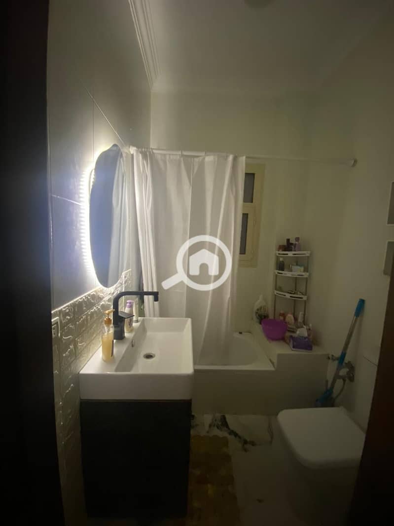 11 84893fd2-0c89-43f4-b86f-481085e8f47f. jpeg