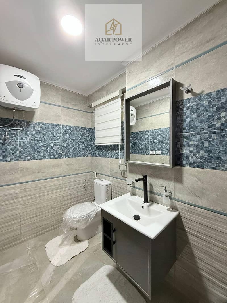 2 c43c30b2-41c1-4774-aa91-577429f12729. jpeg