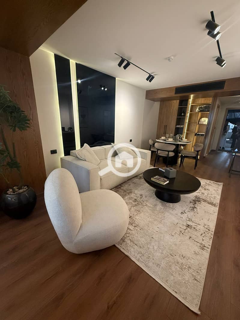 8 556137964_2601939666871715_4231297678812402099_n. jpg