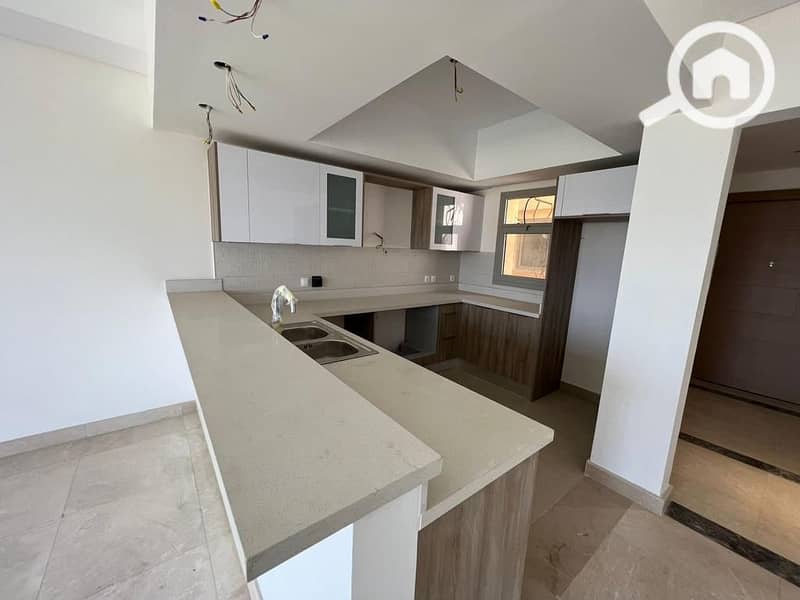 7 WhatsApp Image 2025-11-23 at 16.44. 09_b2d61dc9. jpg