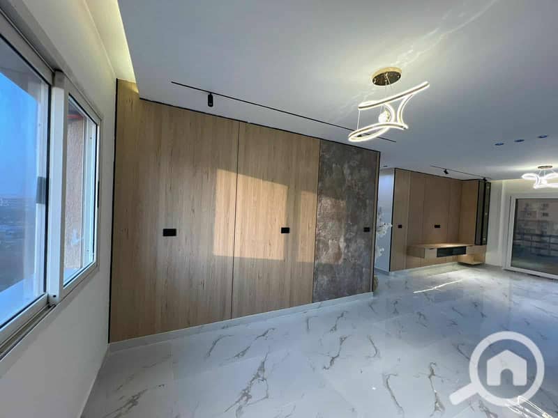 2 4d832686-3eca-43f7-846e-8a75d98dcf1b. jpg