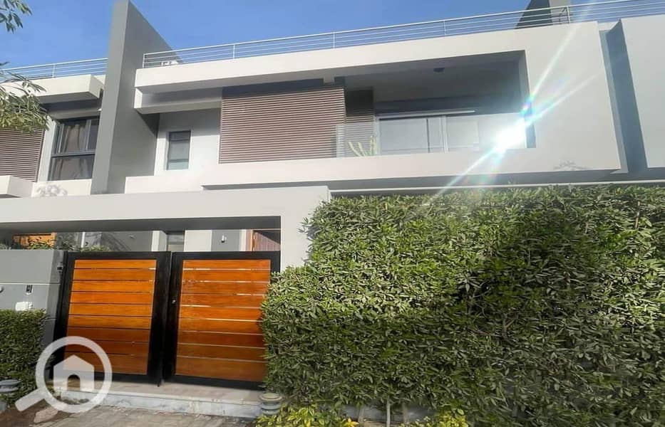 10 WhatsApp Image 2024-11-18 at 12.41. 56 PM_1400x900. jpg