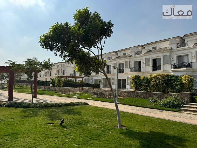 4 0a5b8aa3-7d03-4c73-bc44-44f405464ad6. jpeg