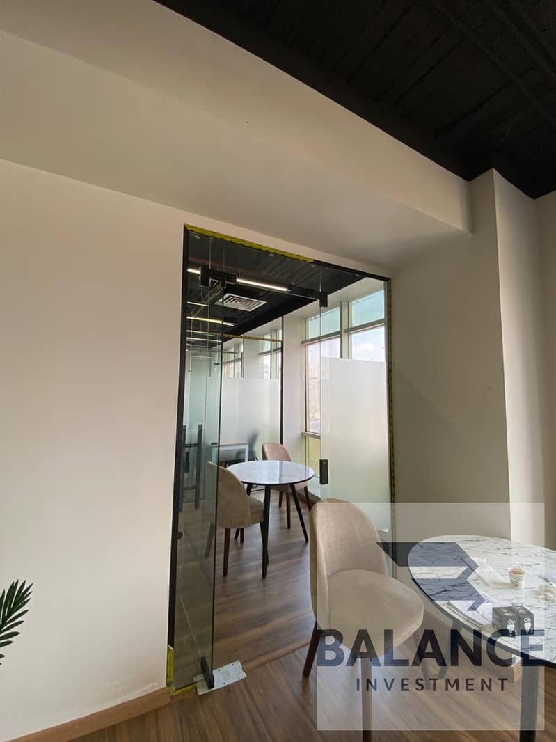 4 6127771a-dfa7-40df-8dda-f98baf5f5d41. jpg