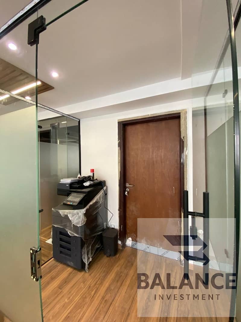 6 1b1adb30-48d3-4a08-b3e3-3e09e7caf865. jpg