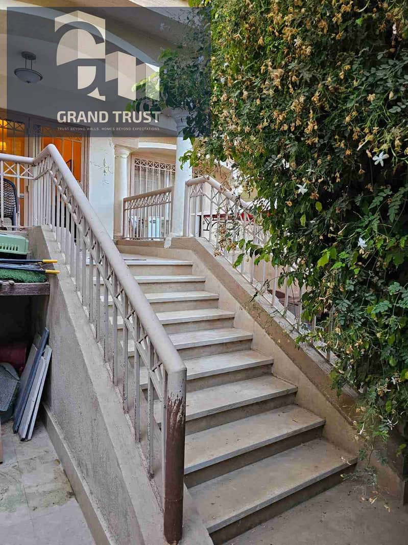 1000779872. jpg 1000779872. jpg