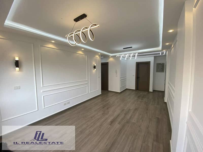 4 f001b69e-2ae8-4055-92ba-752b26466caf. jpg