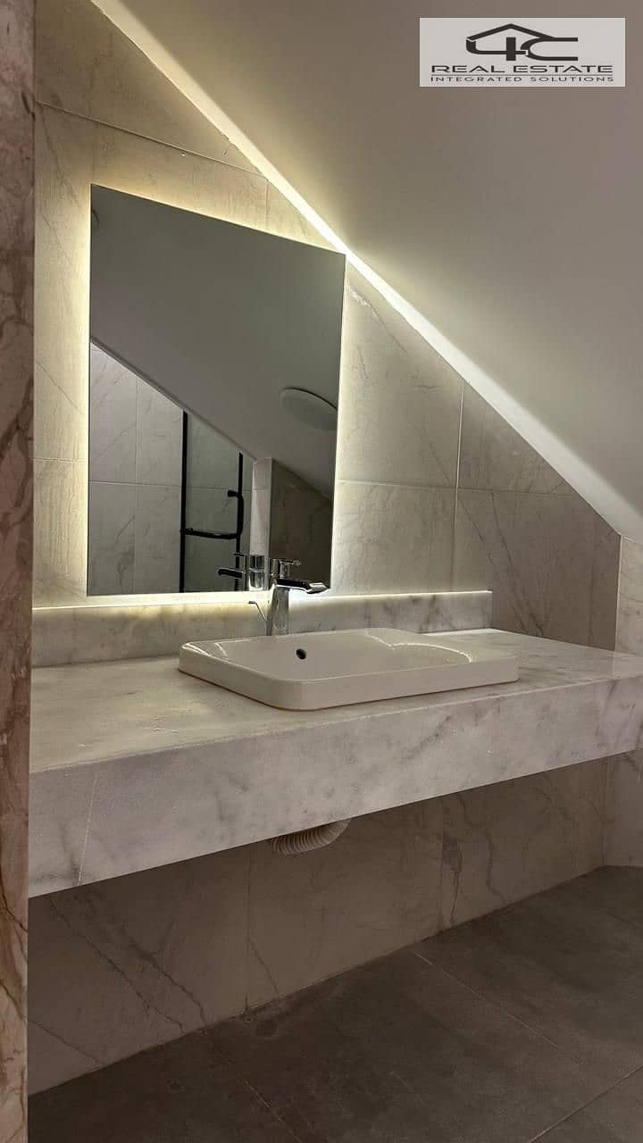 8 WhatsApp Image 2025-11-23 at 5.01. 42 AM (1). jpeg