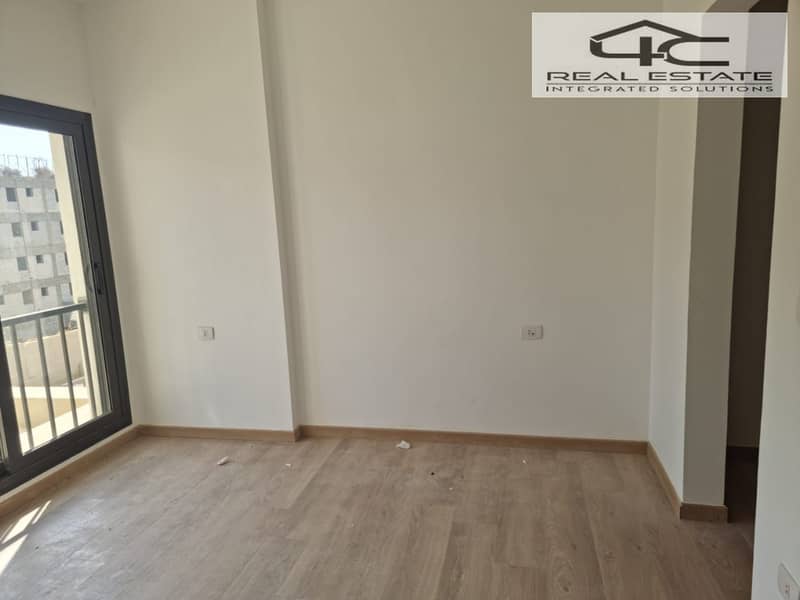 12 WhatsApp Image 2025-11-18 at 8.49. 53 PM. jpeg