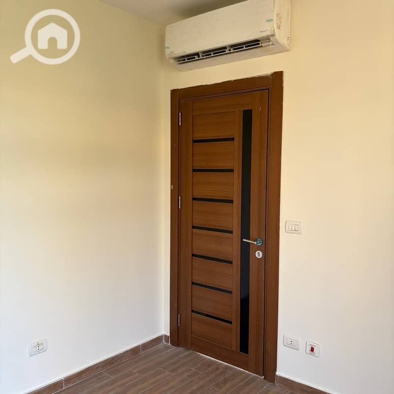 4 WhatsApp Image 2025-11-03 at 1.45. 39 PM. jpeg