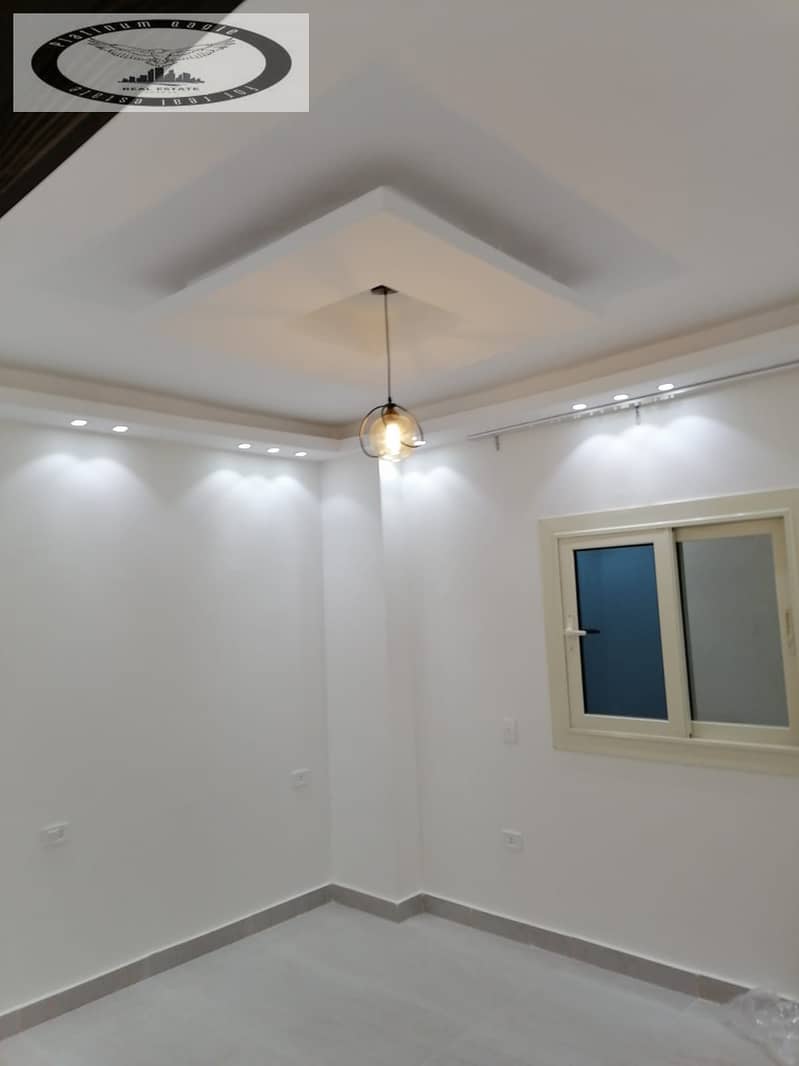 4 e5087808-18a3-42c4-b3a7-5b645acd2ede. jpg