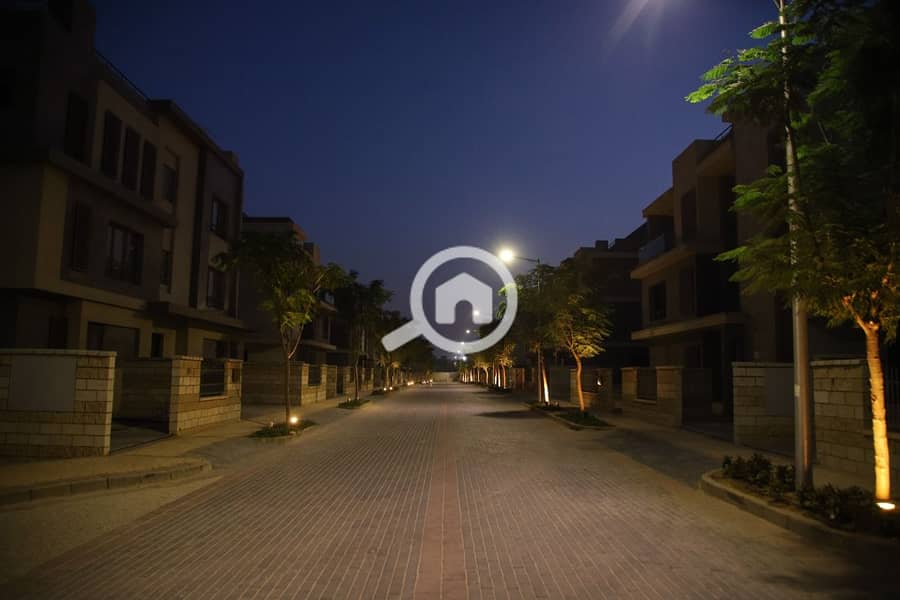 8 709b69b5-004e-4568-922c-d2bb7f8e90d6. jpeg