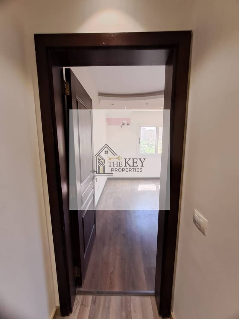 4 44d262e6-740f-4675-a5fc-f5b2b10af549. jpg