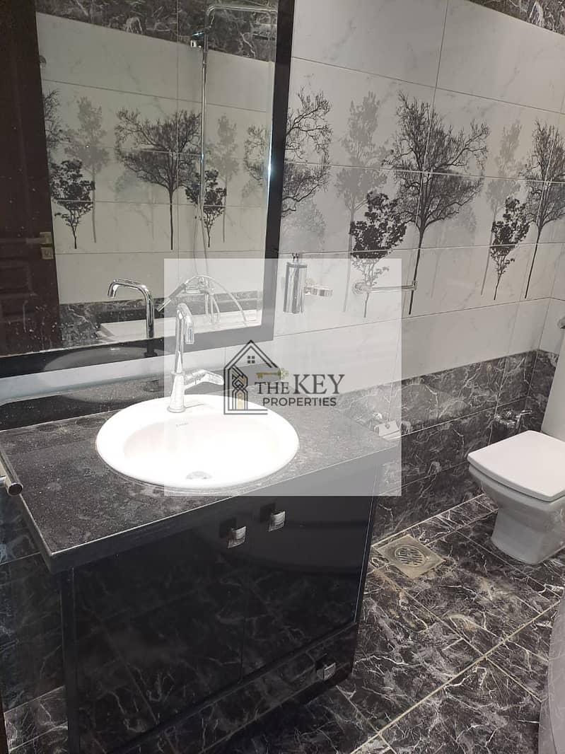 7 dcfc7bcd-4c41-470e-8c04-080058ad9ed8. jpg