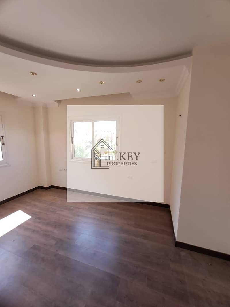 12 25965121-6e48-4a01-96c2-f243457b5a10. jpg