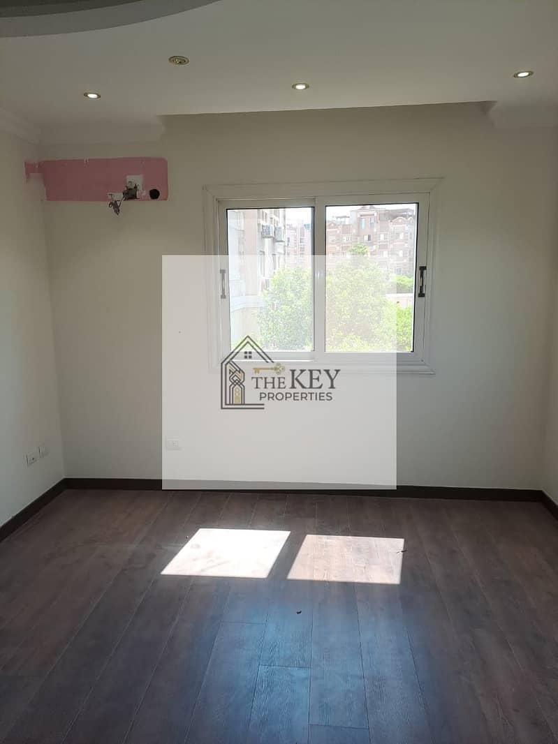 32 9743cbde-c89d-45fb-9fca-bf12d183b6da. jpg