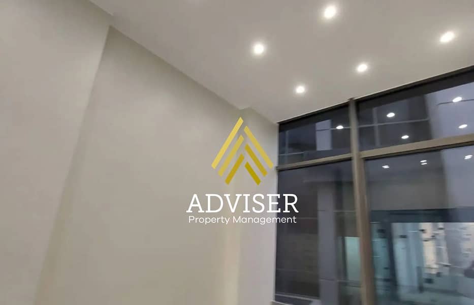 3 8305621-1ca53o. jpg