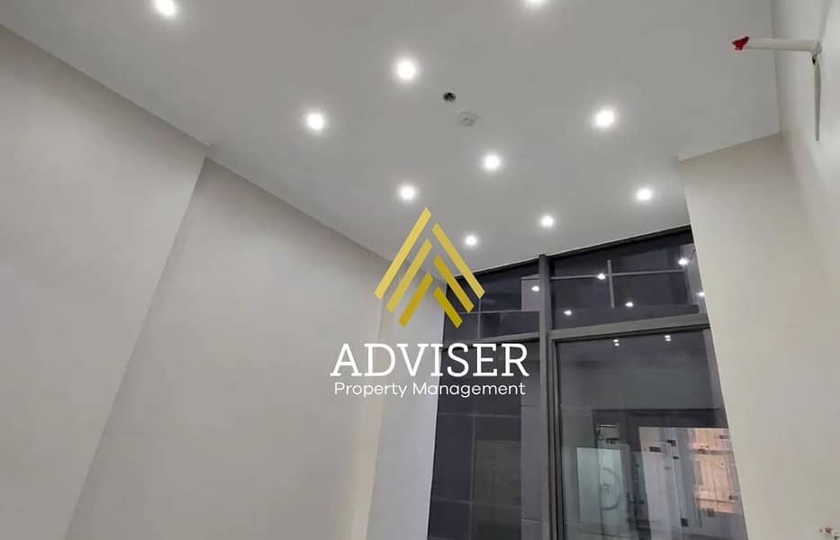 6 8305621-50d6eo. jpg