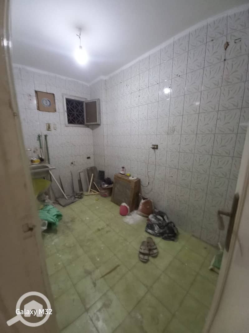 4 711a5735-80ff-4c2d-b187-ec3d11063bca. jpeg