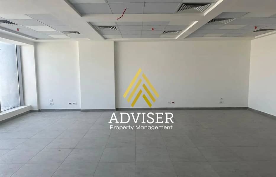 8 8279704-7c9b5o. jpg