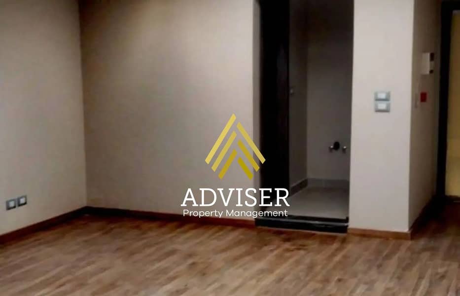 10 8292428-793f4o. jpg