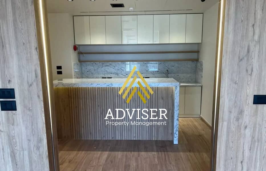 5 8294343-cda90o. jpg