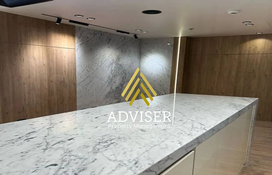 11 8294343-d66e7o. jpg