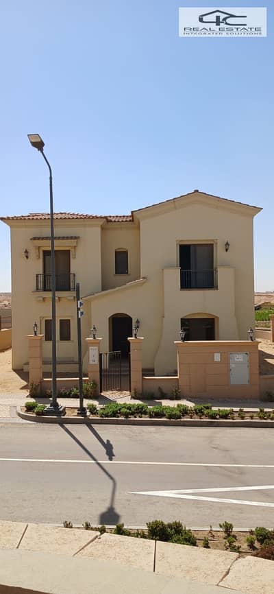 فیلا 4 غرف نوم للبيع في القاهرة الجديدة، القاهرة - WhatsApp Image 2025-11-18 at 12.43. 11 AM (1). jpeg