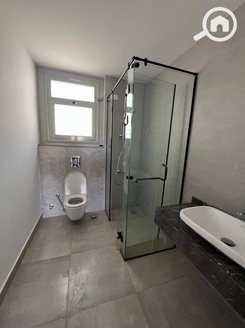 7 721a1fb1-cbdc-4558-bb2e-385cc9175804. jpg