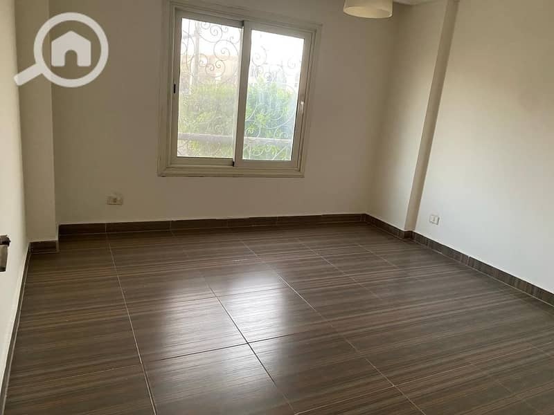 3 885e6c4e-5800-45ff-a285-b9c01bab5528. jpeg