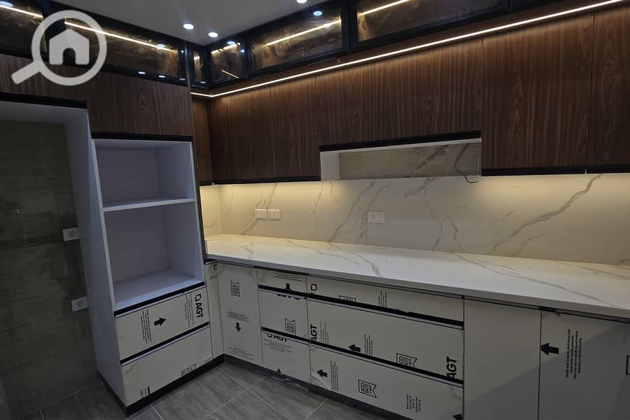 24 Untitled-1_0015_WhatsApp Image 2025-09-27 at 5.16. 16 PM (1). jpg